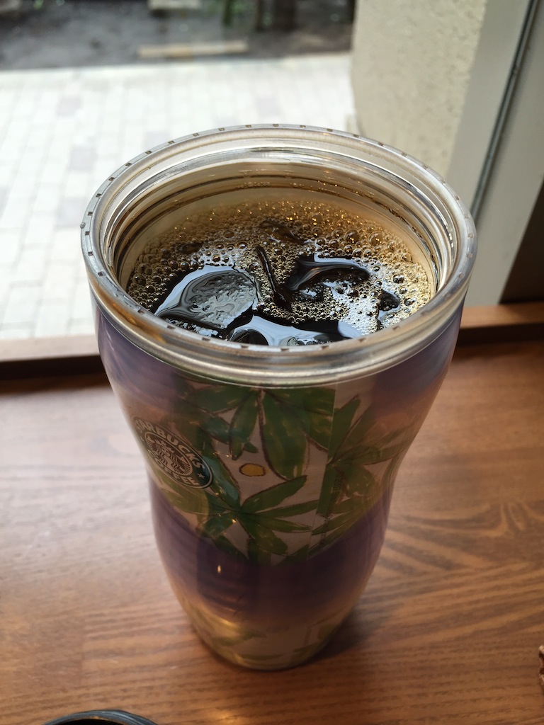 スタバのコーヒーがショートなのにトールの量